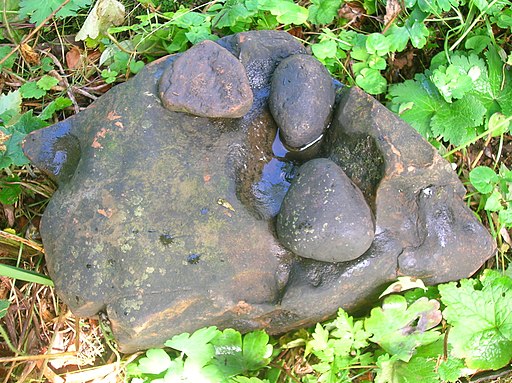 bullaun stone